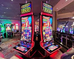 1cbet ပလက်ဖောင်းတွင် Sportsbook, Live Casino, Slots စုံလင်သောဂိမ်းများ ကစားနေသည့် မြင်ကွင်း